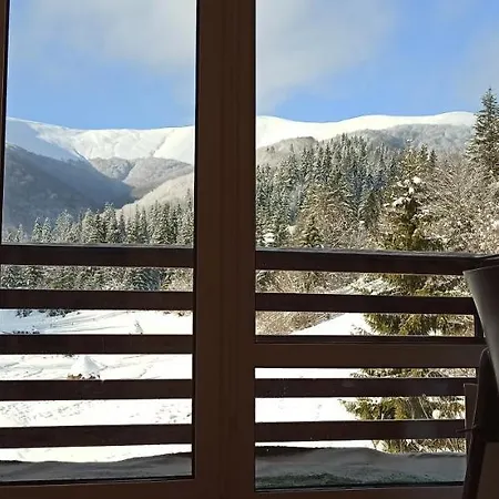 під горбком 3* Bukovets