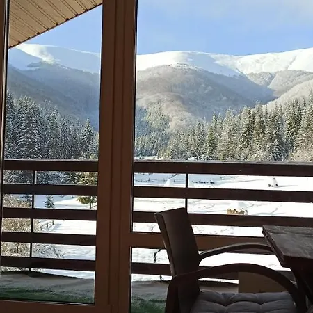 під горбком 3* Bukovets