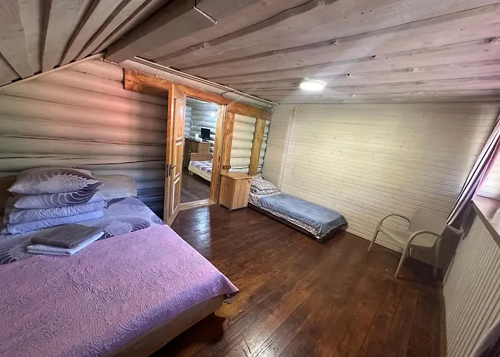 Konukevi під горбком 3*