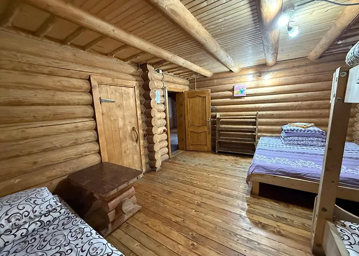 під горбком Konukevi Bukovets