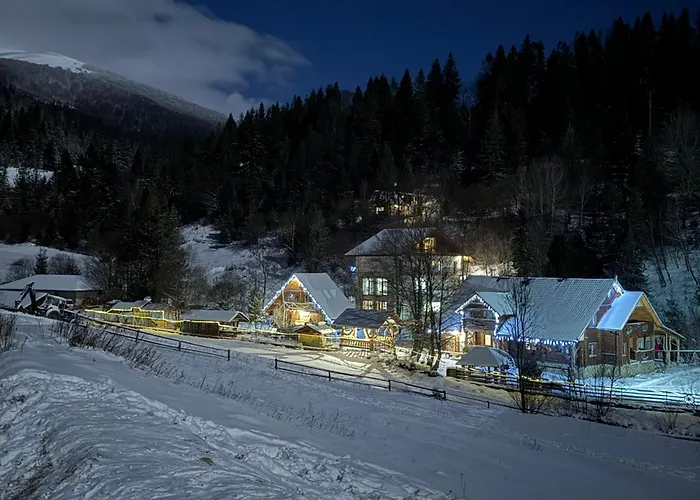Konukevi під горбком 3*