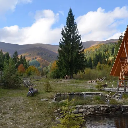 під горбком Casa de hóspedes *